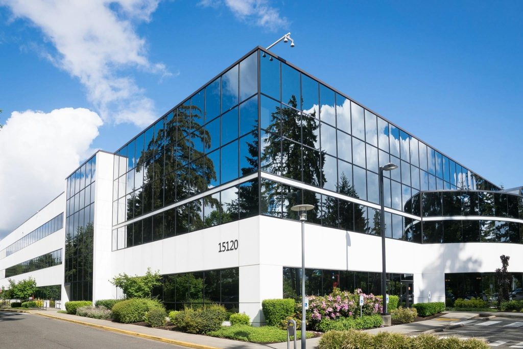 Commercial roofing contractor